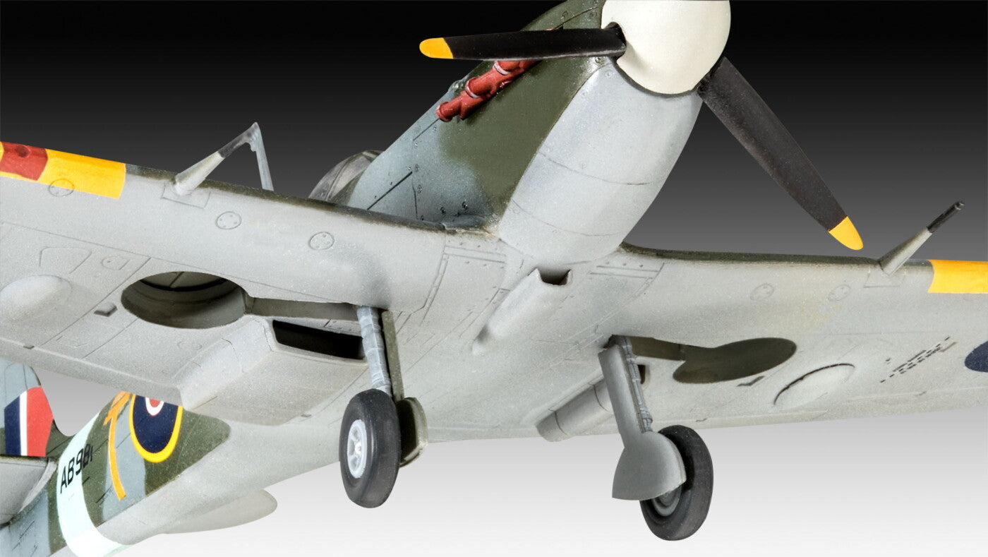 Model Set - Messerschmitt Bf109G-10 & Spitfire Mk.V