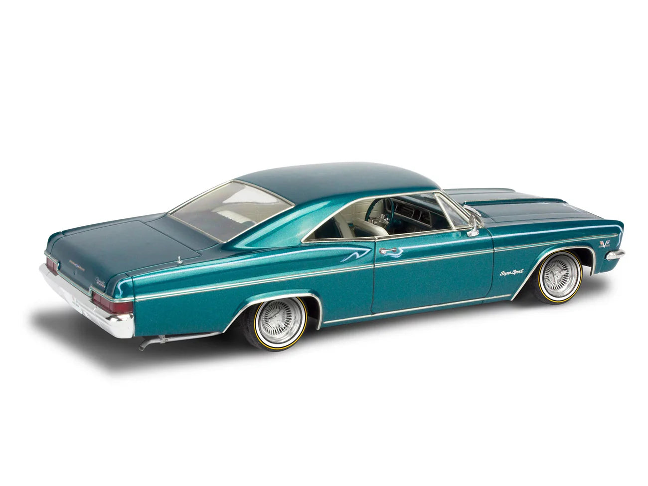 Model Kit - 1966 Chevy Impala SS