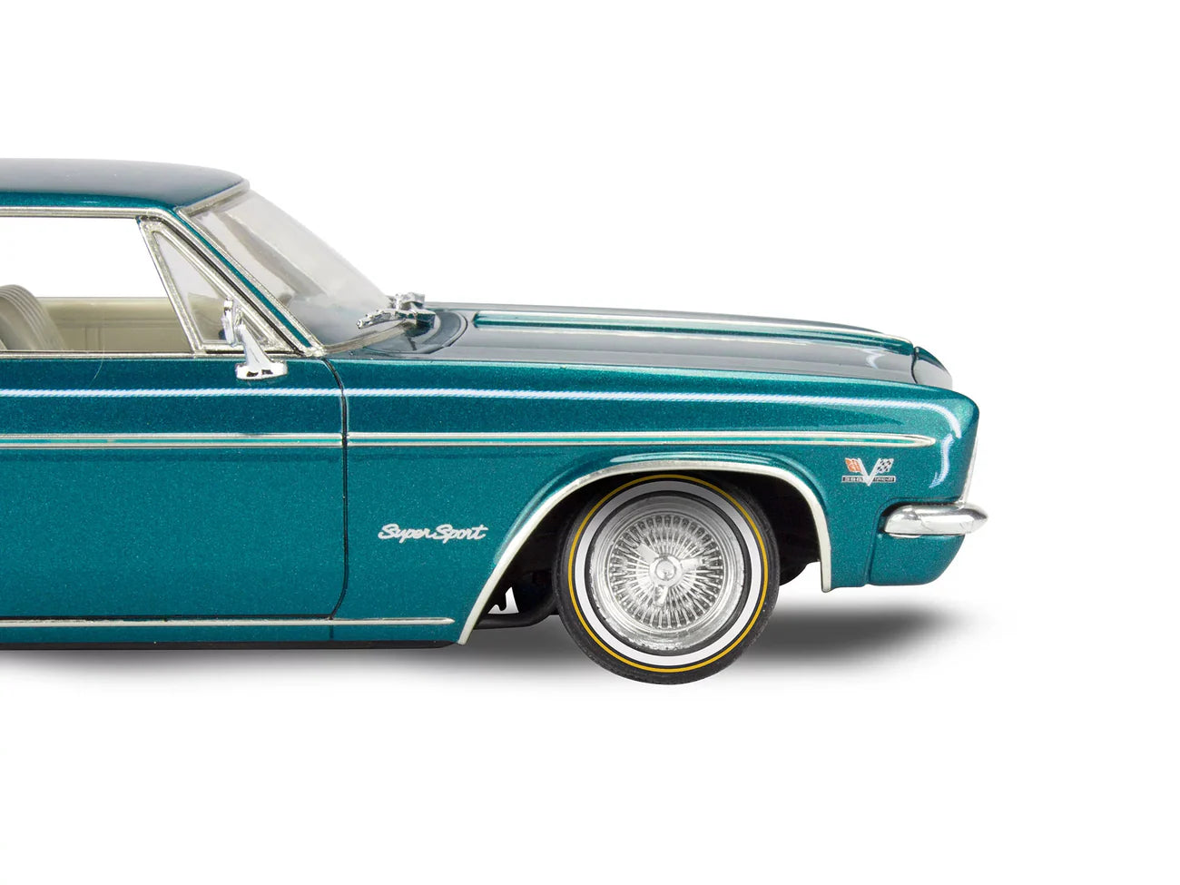 Model Kit - 1966 Chevy Impala SS