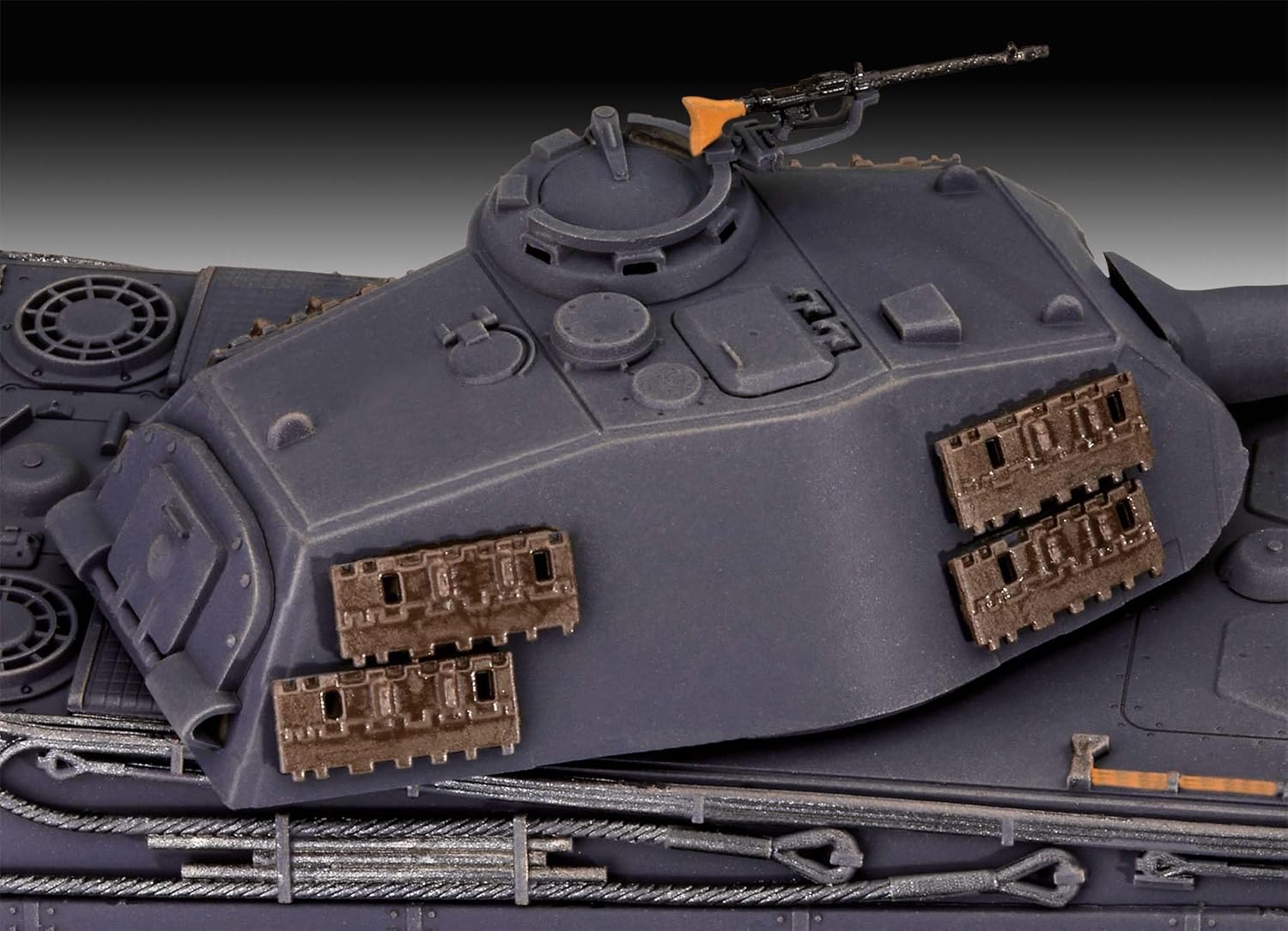 Model Kit - Tiger II King Tiger "World Of Tanks"