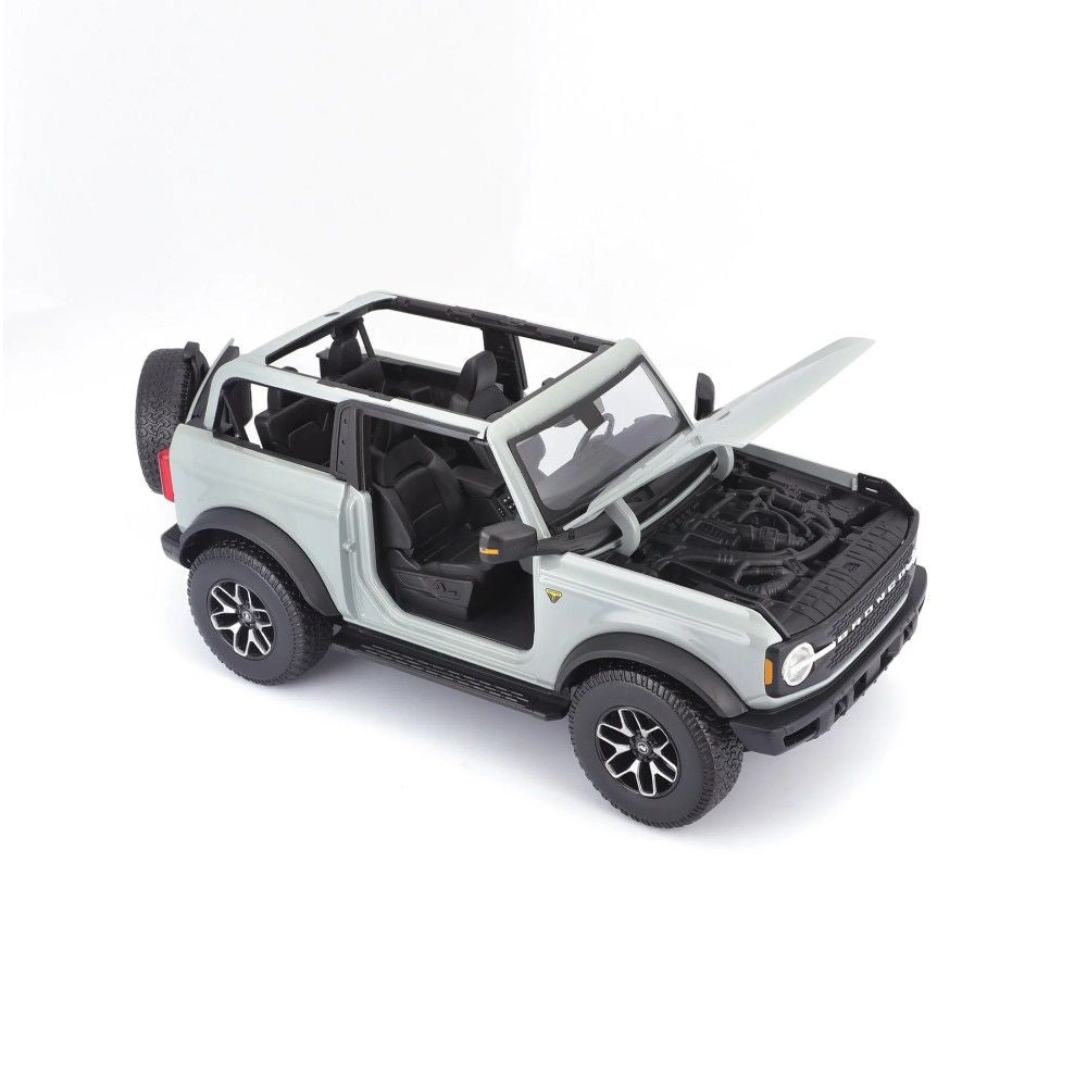 1/18 - Ford Bronco Badlands, Cinza, 2021
