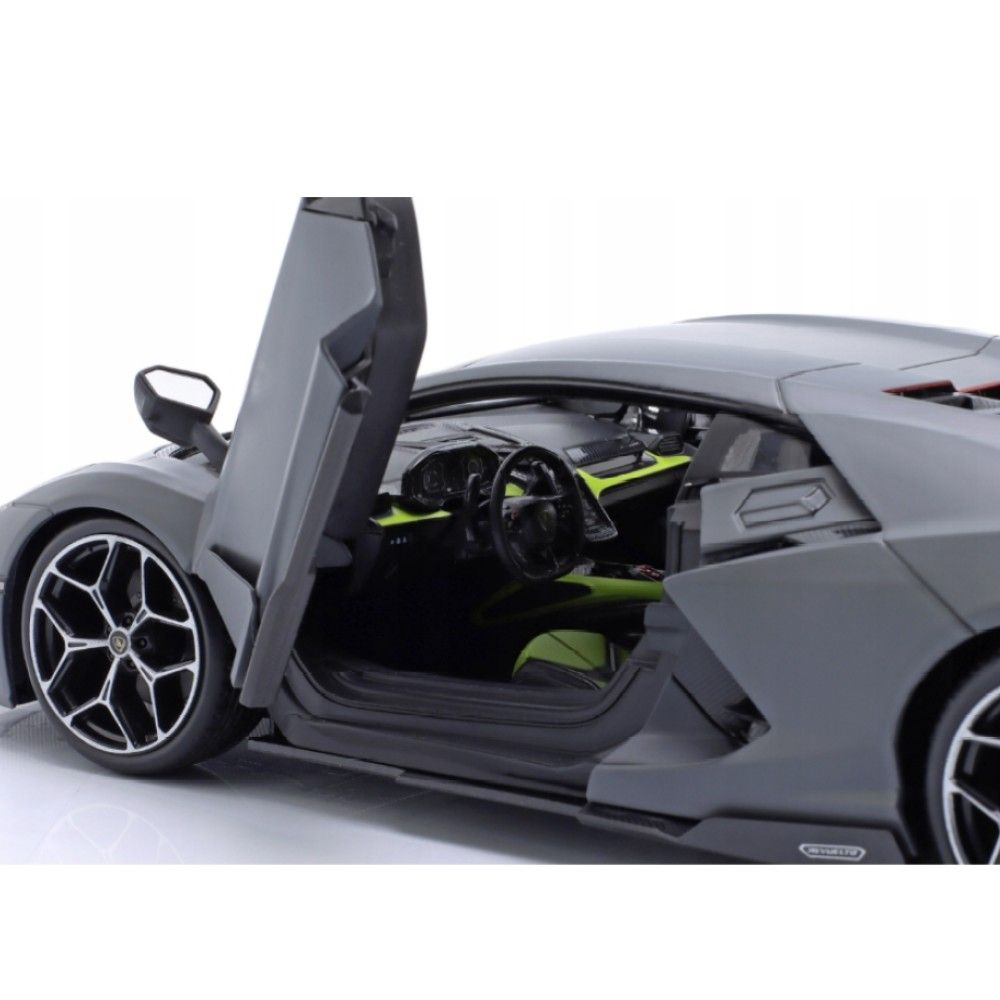 1/18 - Lamborghini 74X Revuelto, Cinza